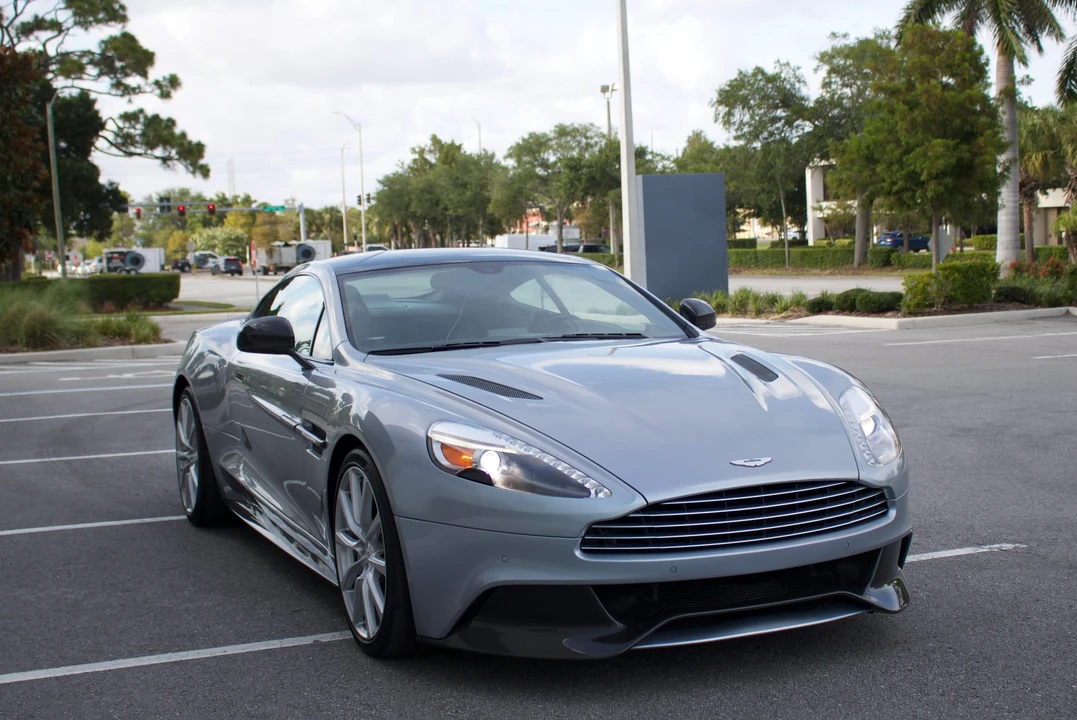 2014 Aston Martin Vanquish 2nd Gen - Image 11 of 31