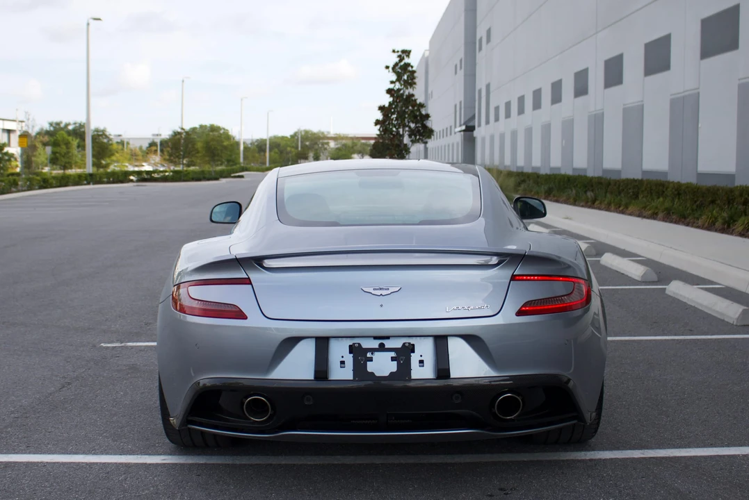 2014 Aston Martin Vanquish 2nd Gen - Image 20 of 31