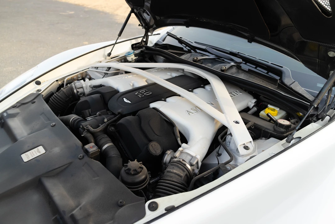 2014 Aston Martin Vanquish 2nd Gen - Image 7 of 8
