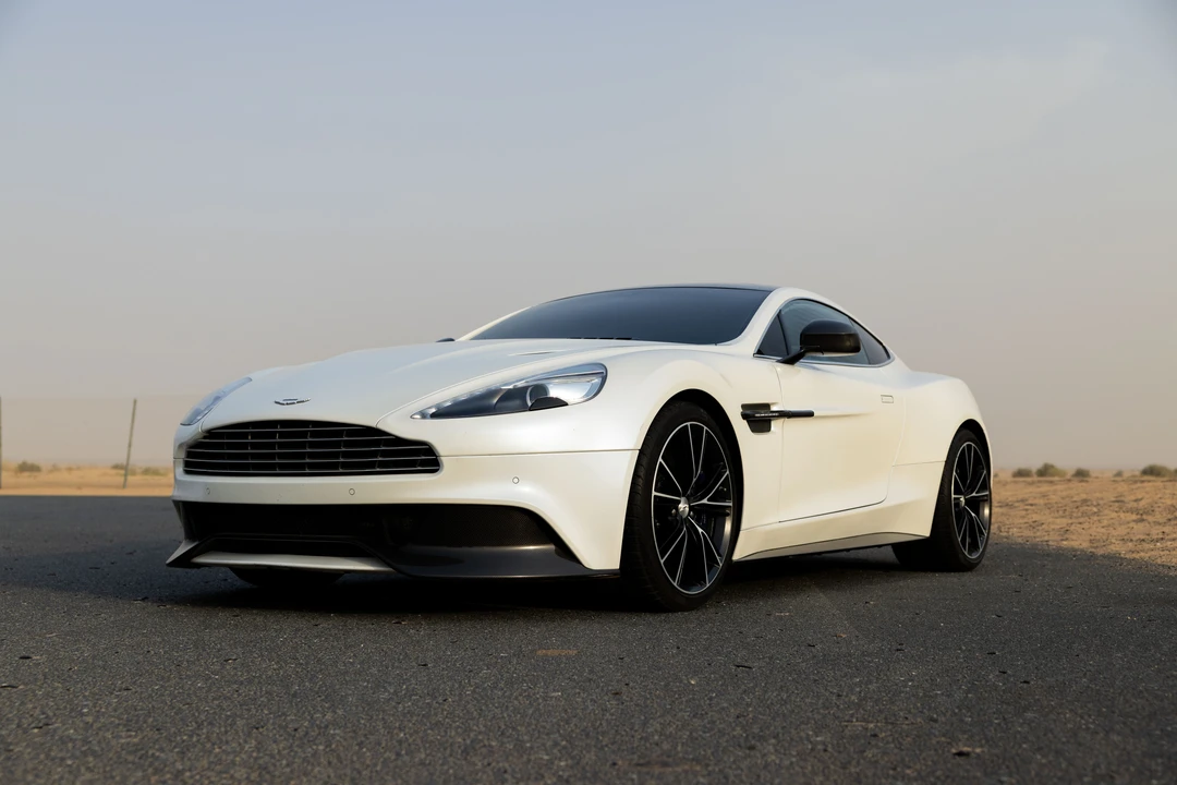2014 Aston Martin Vanquish 2nd Gen - Image 3 of 8