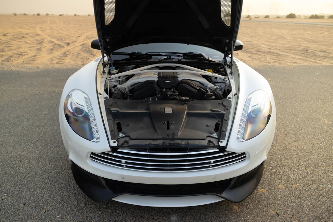 2014 Aston Martin Vanquish 2nd Gen - Image 6 of 8