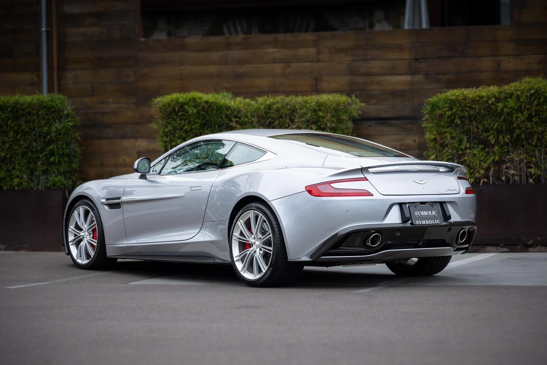 2014 Aston Martin Vanquish 2nd Gen - Image 12 of 31