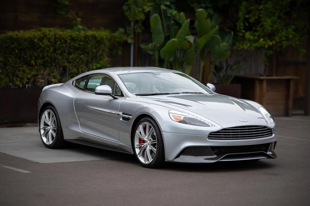 2014 Aston Martin Vanquish 2nd Gen - Image 21 of 31
