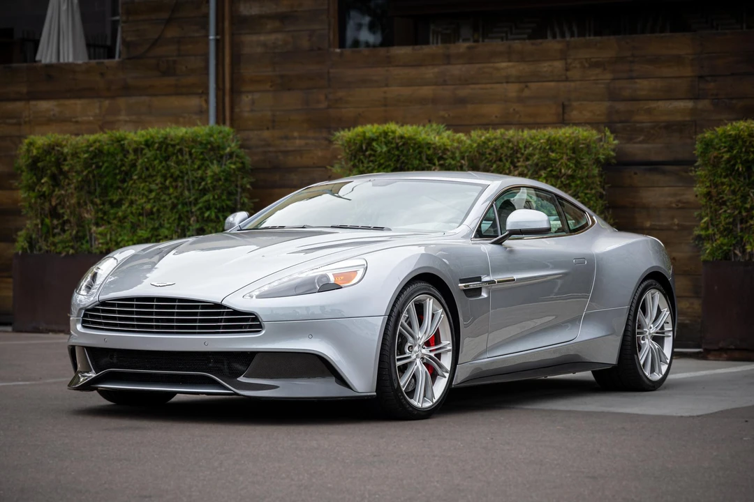 2014 Aston Martin Vanquish 2nd Gen - Image 9 of 31