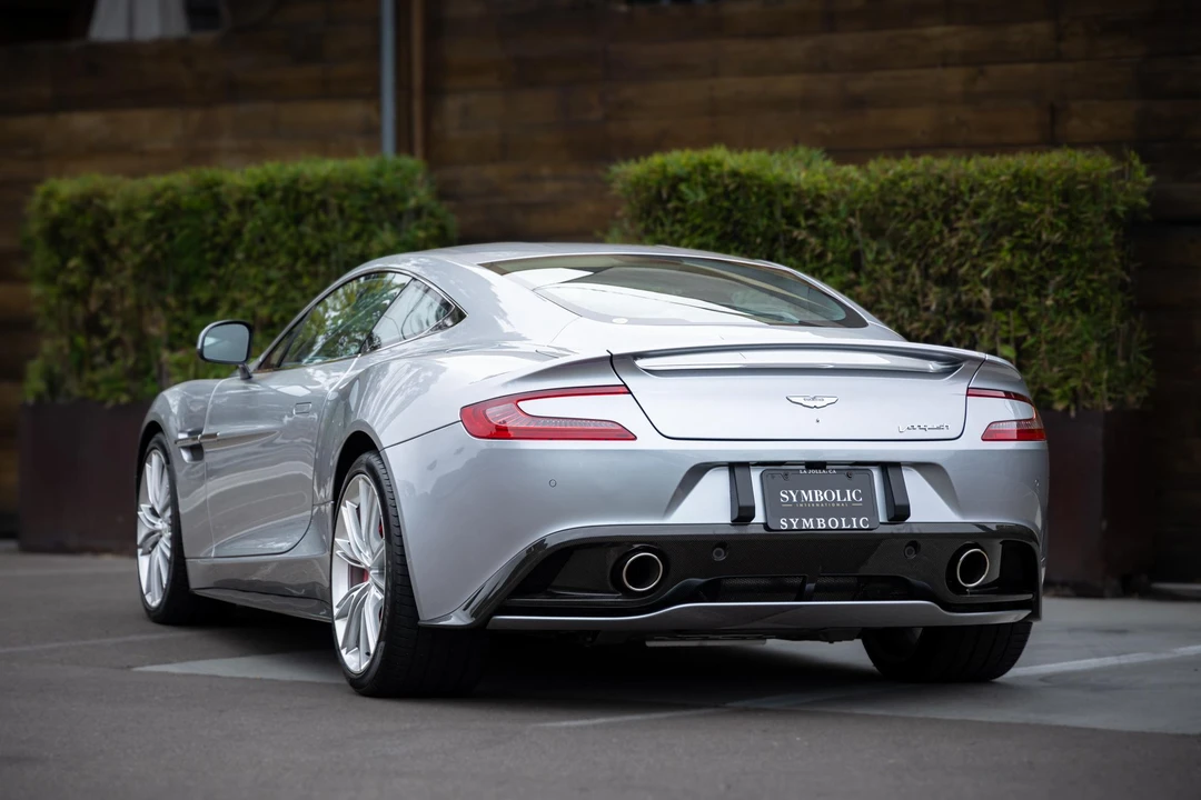 2014 Aston Martin Vanquish 2nd Gen - Image 15 of 31
