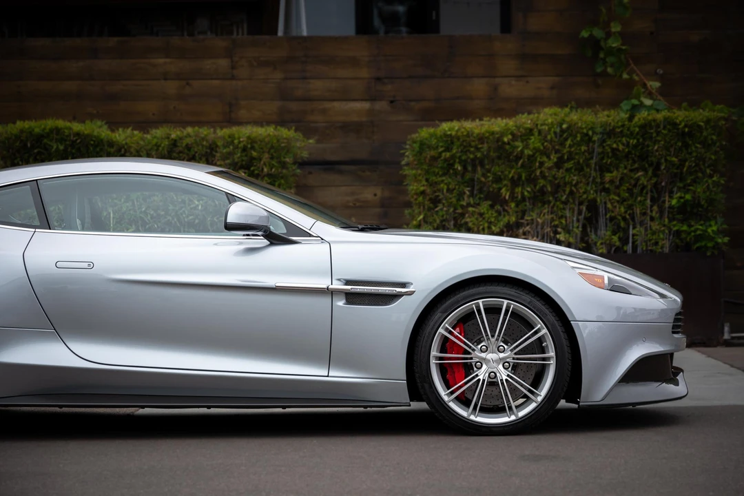 2014 Aston Martin Vanquish 2nd Gen - Image 31 of 31
