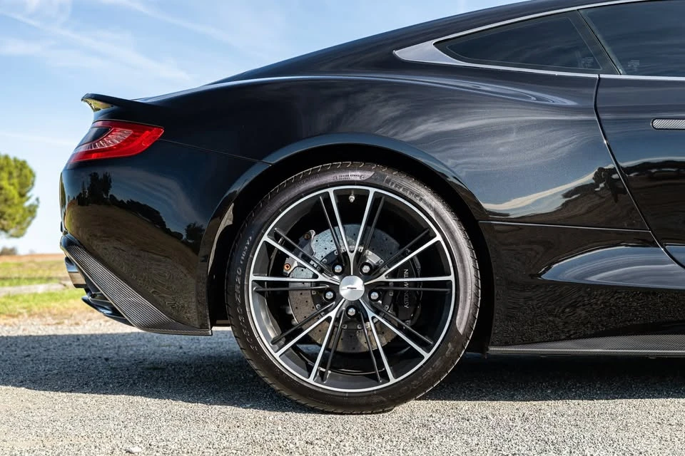 2014 Aston Martin Vanquish 2nd Gen - Image 11 of 20