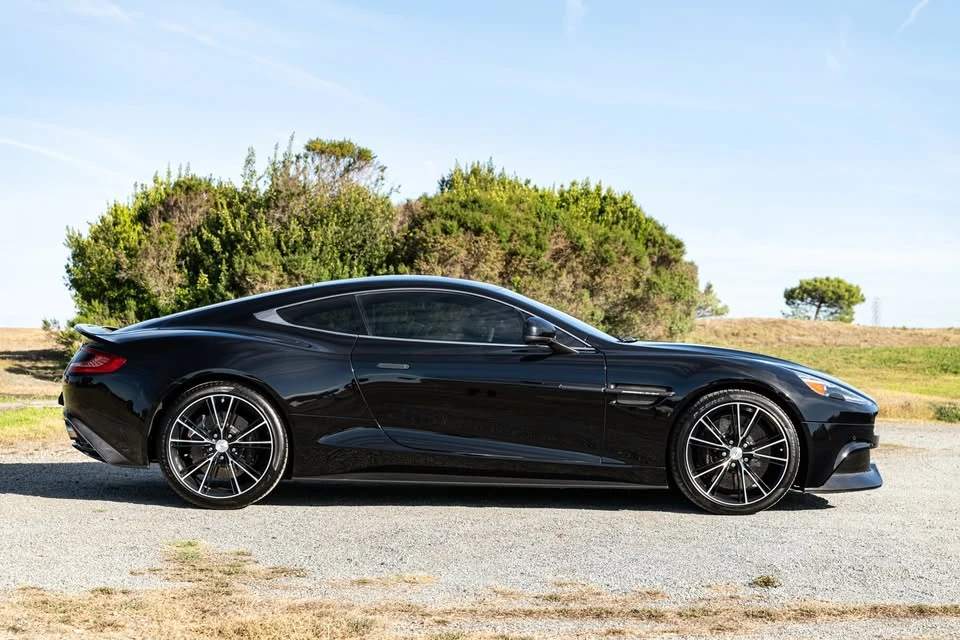 2014 Aston Martin Vanquish 2nd Gen - Image 10 of 20
