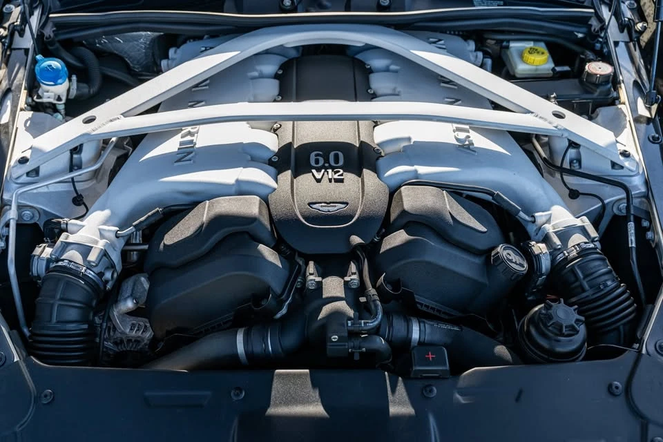 2014 Aston Martin Vanquish 2nd Gen - Image 18 of 20