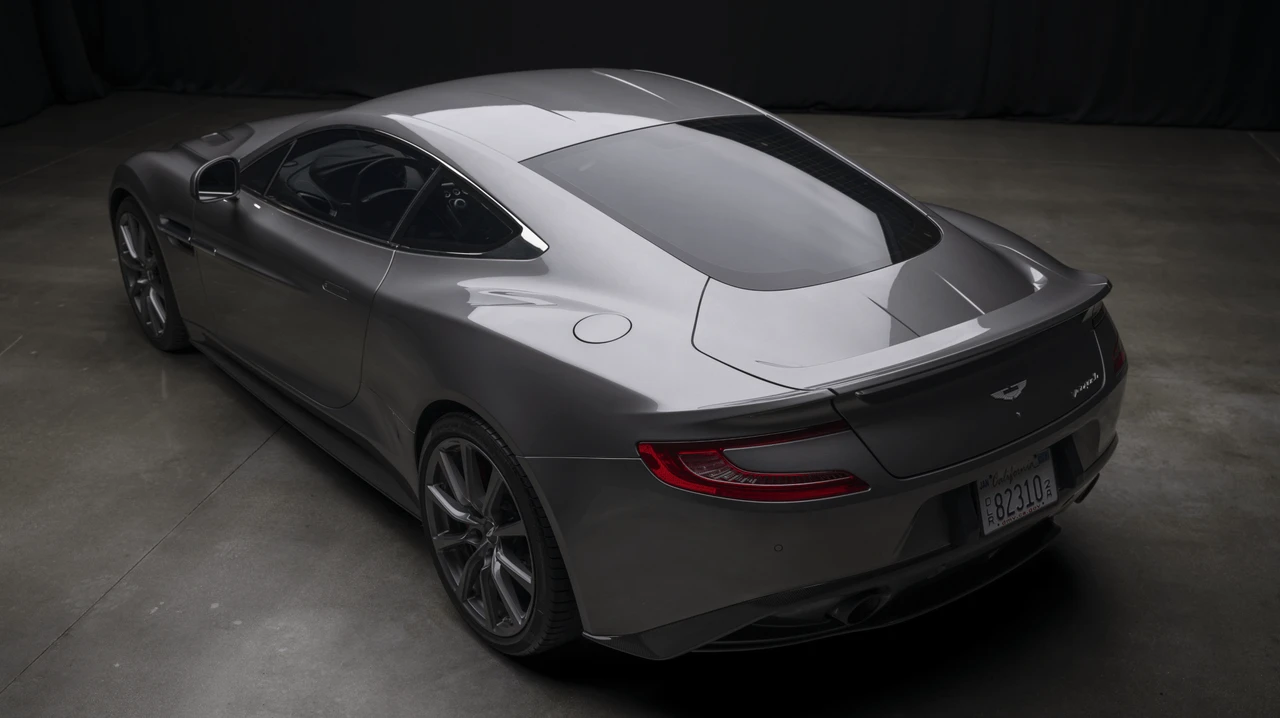 2014 Aston Martin Vanquish 2nd Gen - Image 15 of 31
