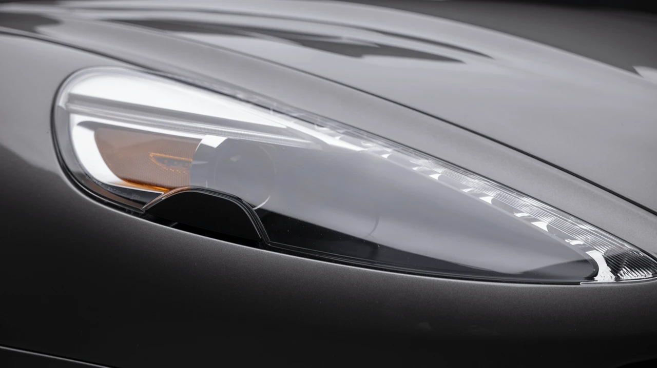 2014 Aston Martin Vanquish 2nd Gen - Image 30 of 31