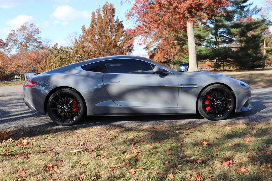 2014 Aston Martin Vanquish 2nd Gen - Image 12 of 31