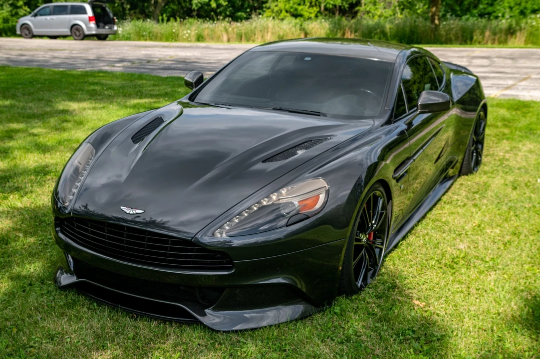 2014 Aston Martin Vanquish 2nd Gen - Image 2 of 31