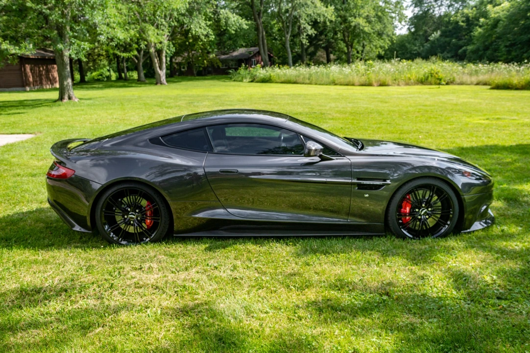 2014 Aston Martin Vanquish 2nd Gen - Image 11 of 31