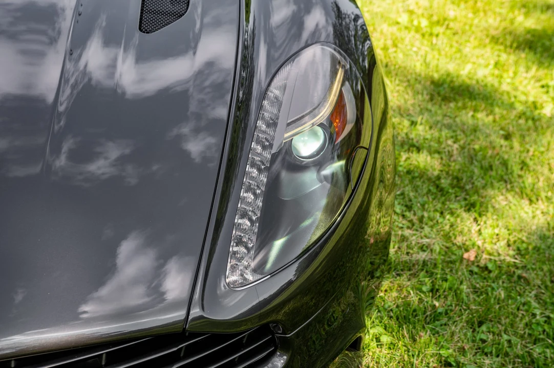2014 Aston Martin Vanquish 2nd Gen - Image 22 of 31