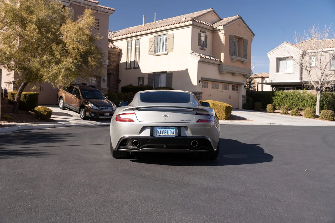 2014 Aston Martin Vanquish 2nd Gen - Image 15 of 31