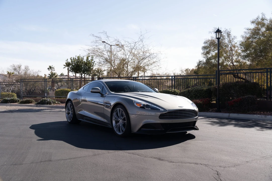 2014 Aston Martin Vanquish 2nd Gen - Image 11 of 31