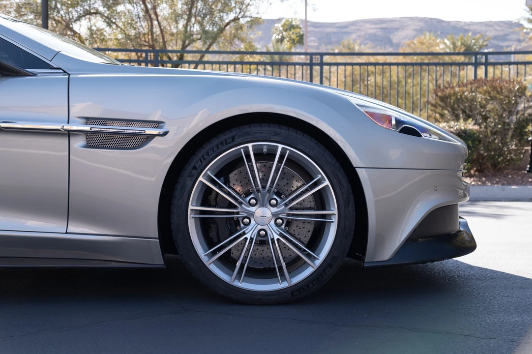 2014 Aston Martin Vanquish 2nd Gen - Image 20 of 31