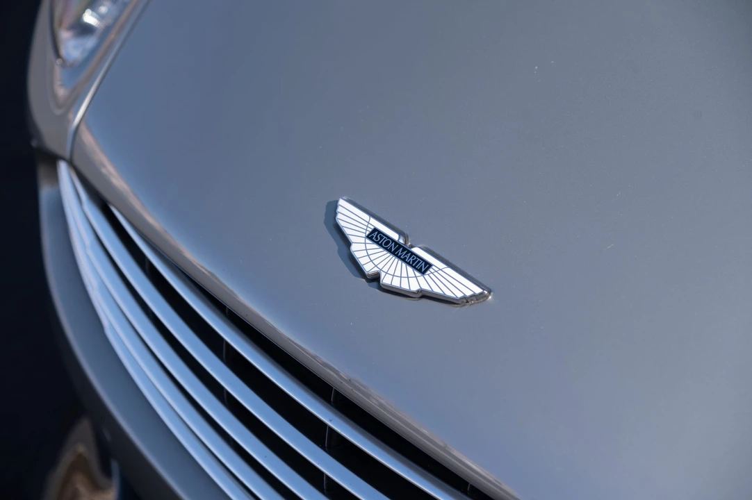 2014 Aston Martin Vanquish 2nd Gen - Image 28 of 31