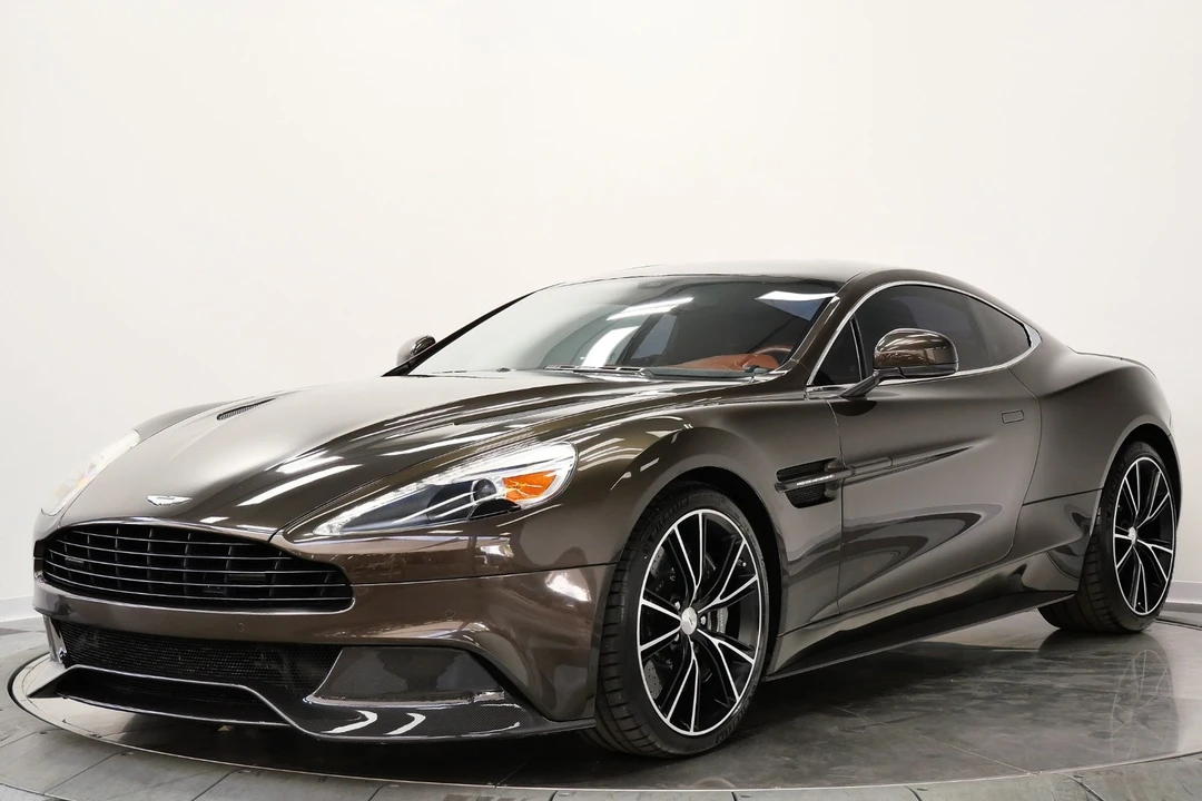 2014 Aston Martin Vanquish 2nd Gen - Image 5 of 12