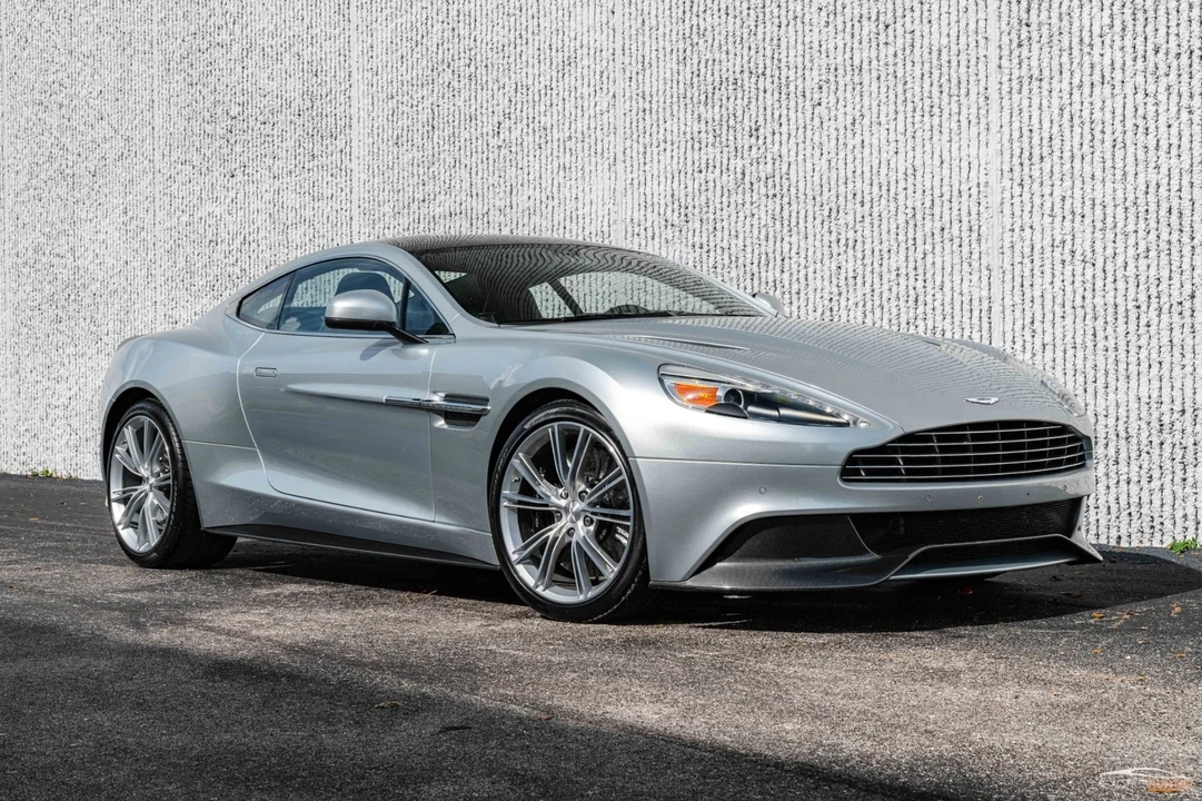 2014 Aston Martin Vanquish 2nd Gen - Image 7 of 12