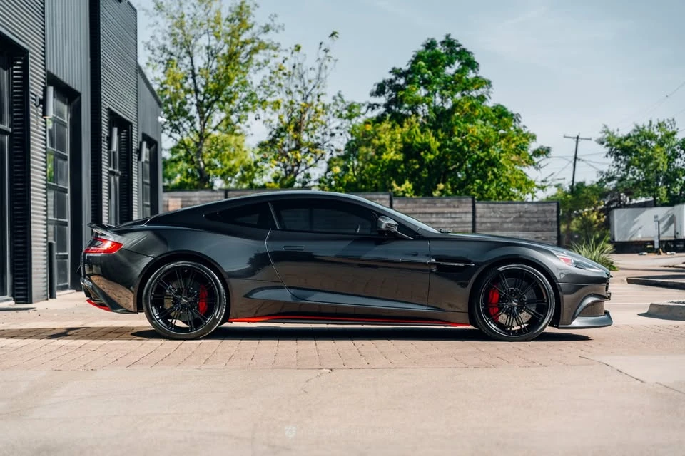 2014 Aston Martin Vanquish 2nd Gen - Image 2 of 18