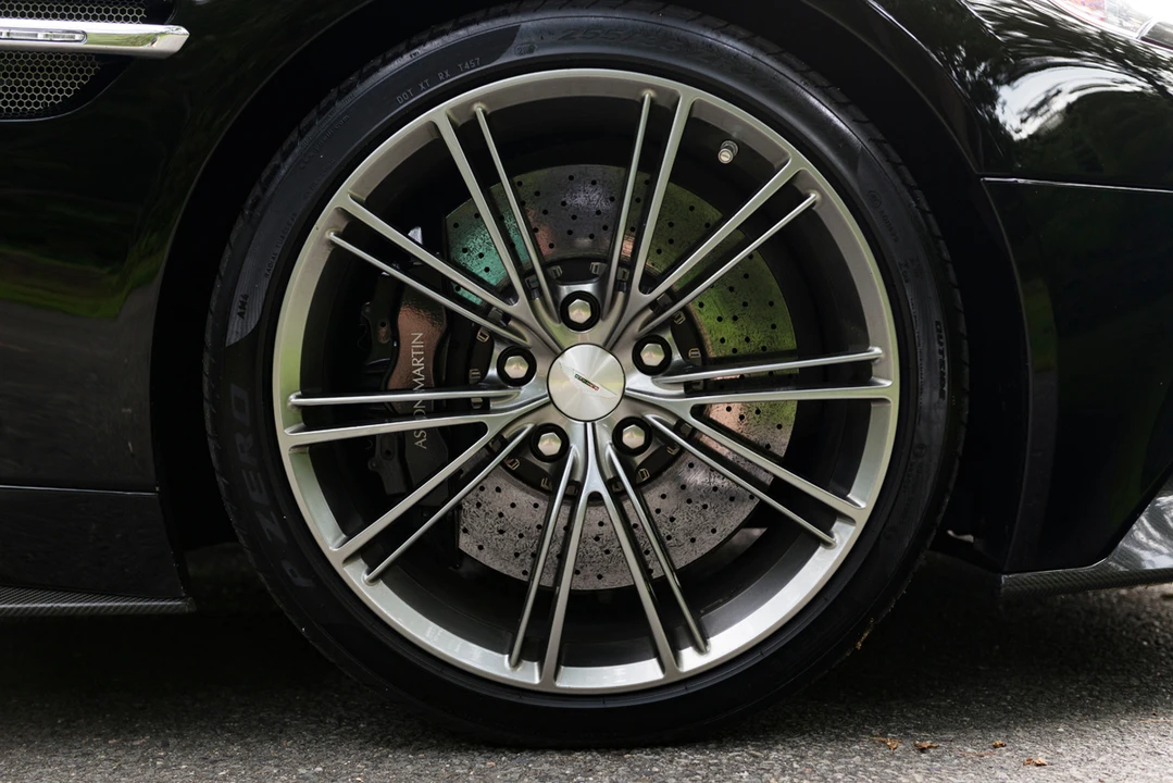 2014 Aston Martin Vanquish 2nd Gen - Image 14 of 31