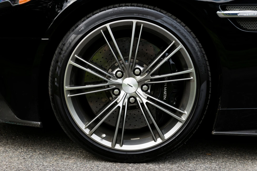 2014 Aston Martin Vanquish 2nd Gen - Image 16 of 31