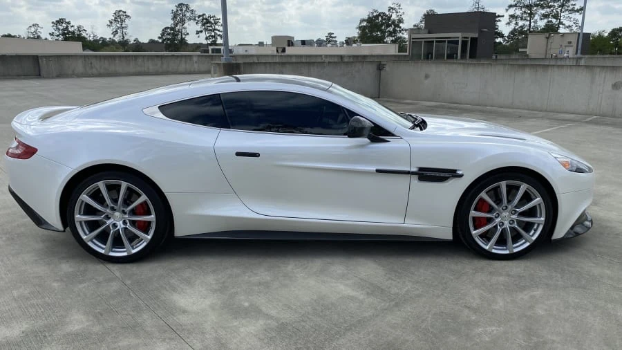 2014 Aston Martin Vanquish 2nd Gen - Image 5 of 11