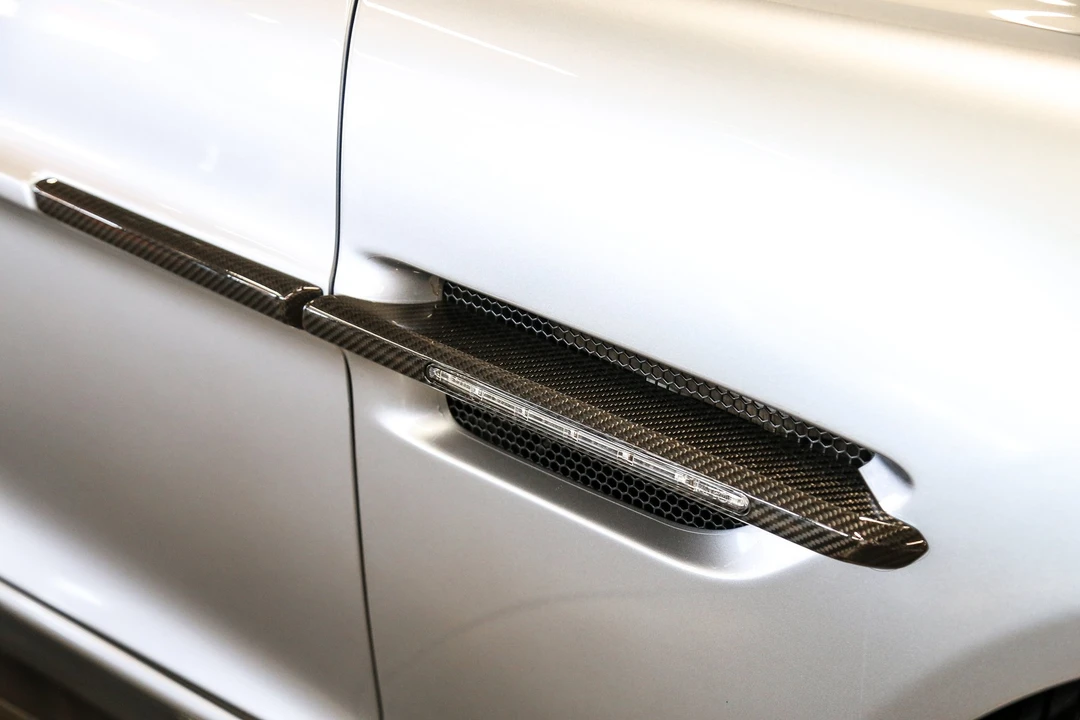 2014 Aston Martin Vanquish 2nd Gen - Image 28 of 31
