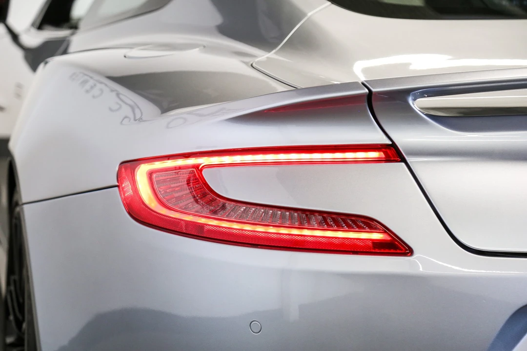 2014 Aston Martin Vanquish 2nd Gen - Image 23 of 31