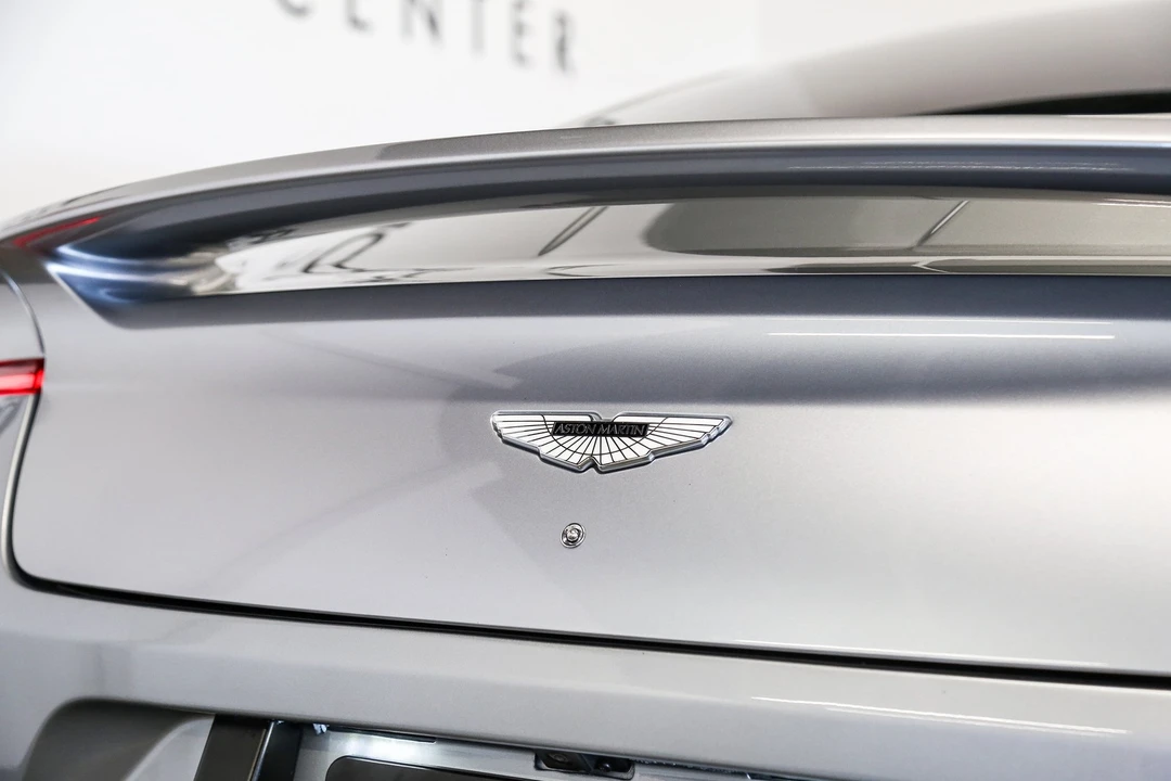 2014 Aston Martin Vanquish 2nd Gen - Image 24 of 31