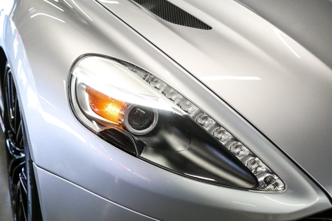 2014 Aston Martin Vanquish 2nd Gen - Image 30 of 31