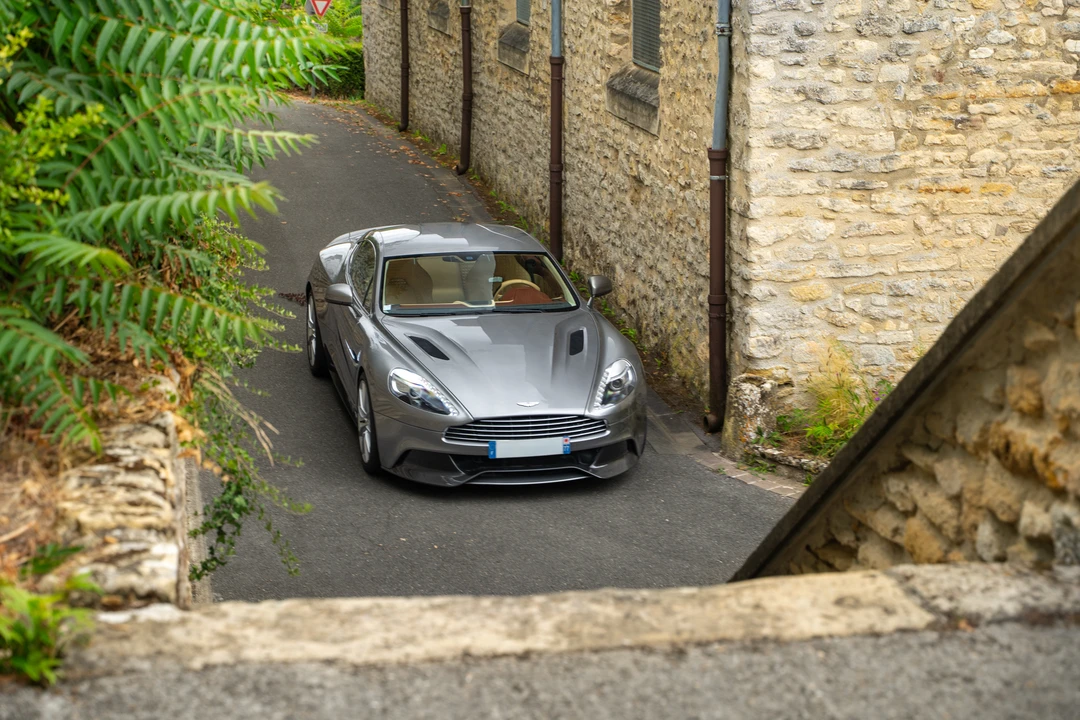 2014 Aston Martin Vanquish 2nd Gen - Image 8 of 31