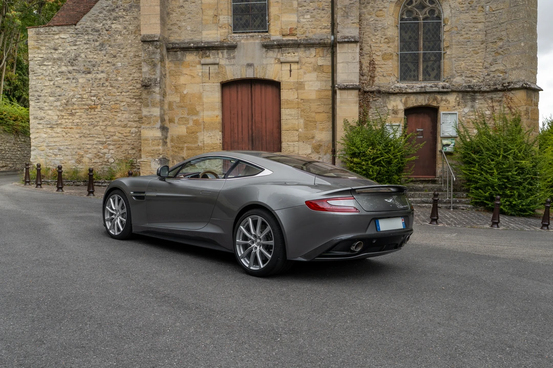 2014 Aston Martin Vanquish 2nd Gen - Image 6 of 31