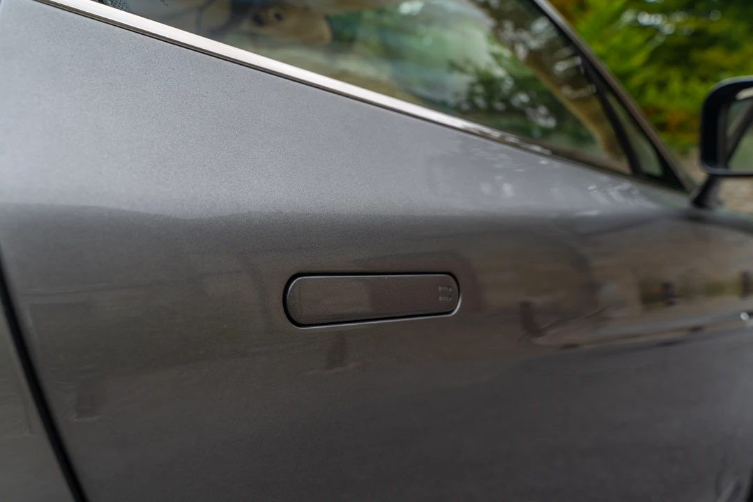 2014 Aston Martin Vanquish 2nd Gen - Image 21 of 31