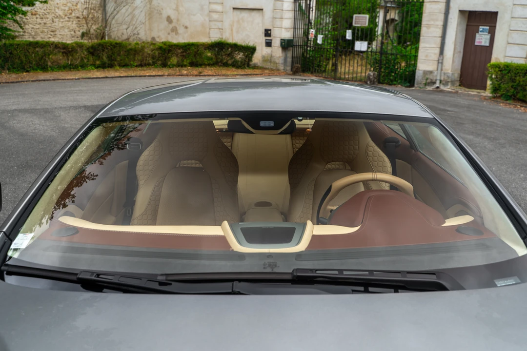 2014 Aston Martin Vanquish 2nd Gen - Image 23 of 31