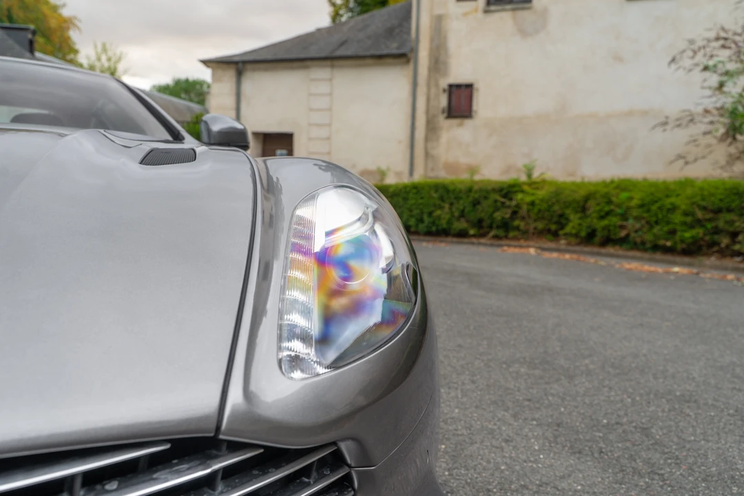2014 Aston Martin Vanquish 2nd Gen - Image 25 of 31