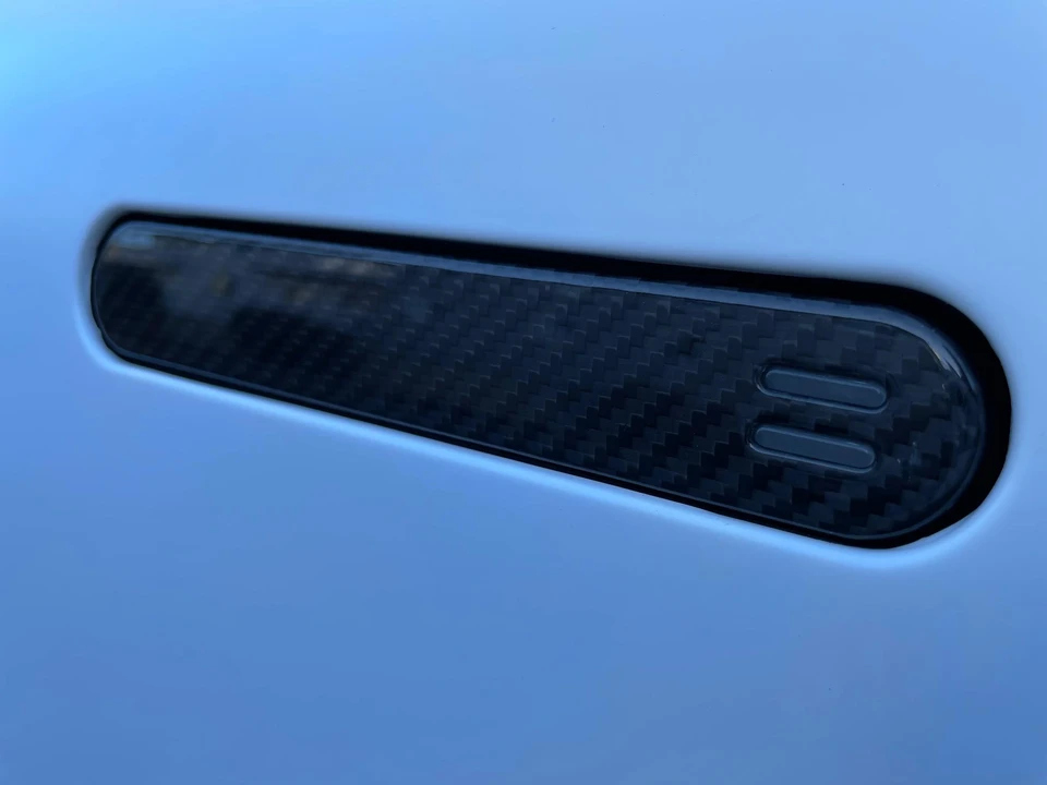 2014 Aston Martin Vanquish 2nd Gen - Image 26 of 31
