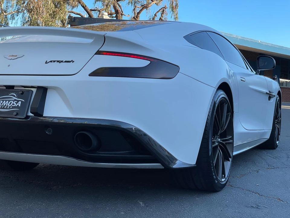 2014 Aston Martin Vanquish 2nd Gen - Image 21 of 31