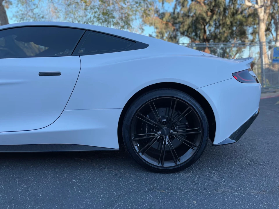 2014 Aston Martin Vanquish 2nd Gen - Image 19 of 31