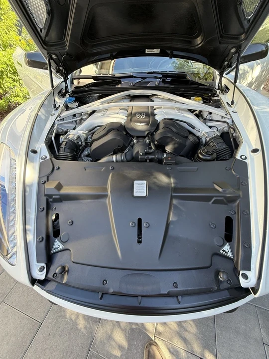 2014 Aston Martin Vanquish 2nd Gen - Image 14 of 21