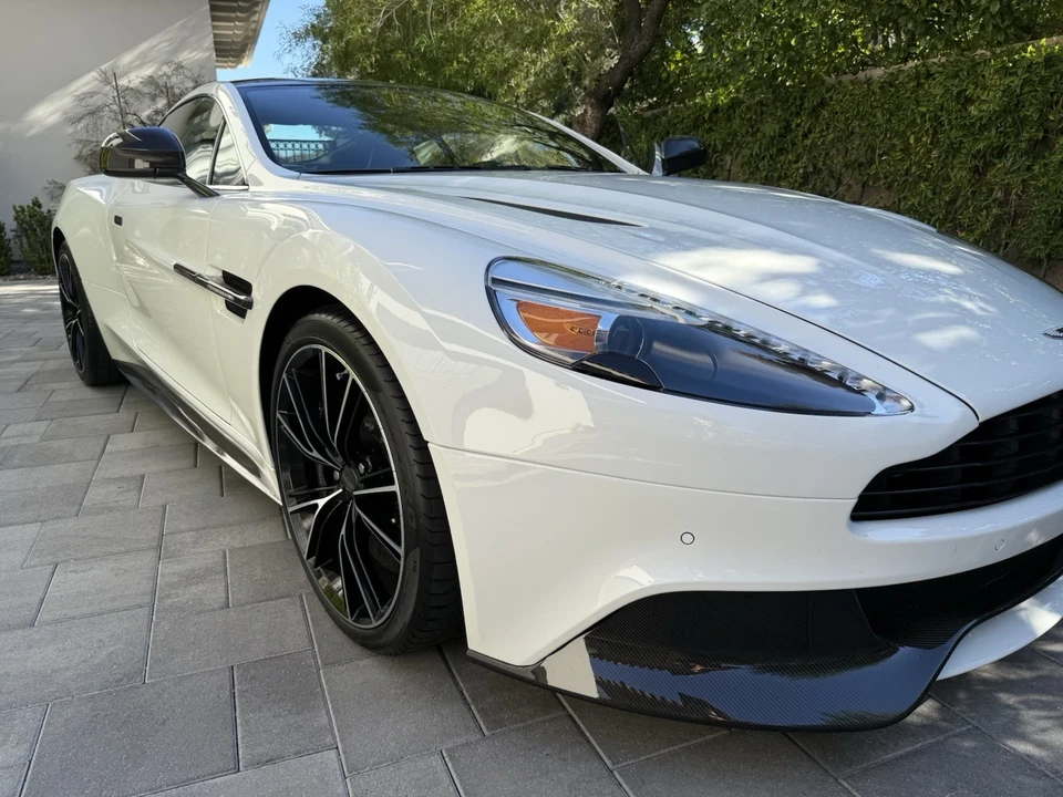 2014 Aston Martin Vanquish 2nd Gen - Image 8 of 21