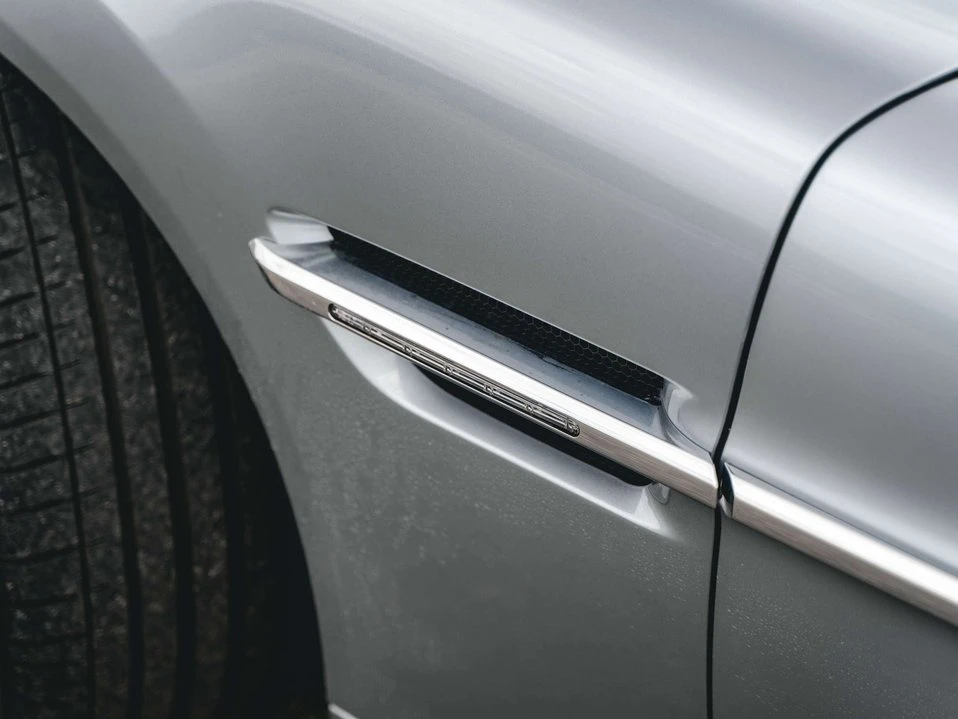 2014 Aston Martin Vanquish 2nd Gen - Image 9 of 20