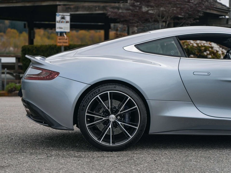 2014 Aston Martin Vanquish 2nd Gen - Image 13 of 20