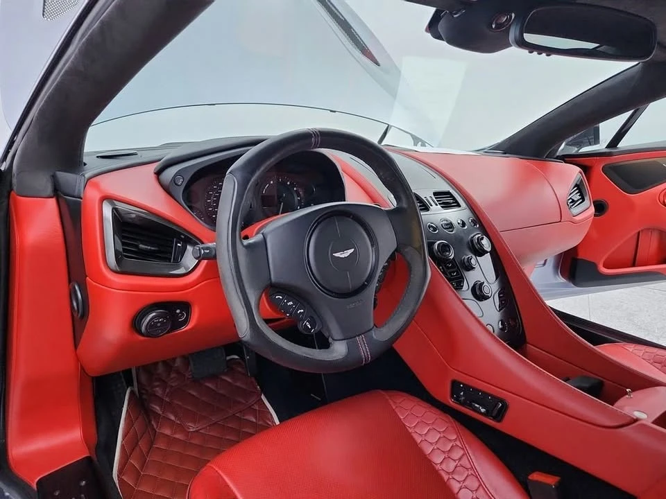 2014 Aston Martin Vanquish 2nd Gen - Image 13 of 20