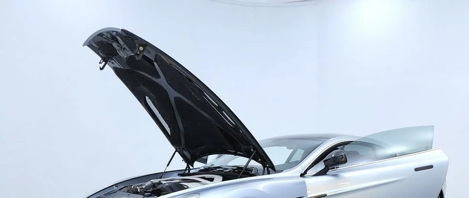 2014 Aston Martin Vanquish 2nd Gen - Image 9 of 20