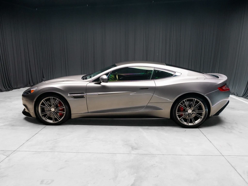 2014 Aston Martin Vanquish 2nd Gen - Image 12 of 31