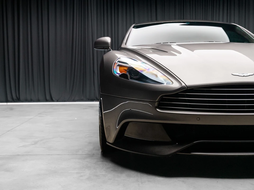 2014 Aston Martin Vanquish 2nd Gen - Image 19 of 31