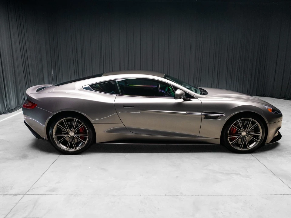 2014 Aston Martin Vanquish 2nd Gen - Image 16 of 31